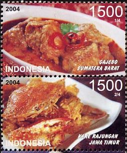 インドネシアの料理（2004年）　Gajebo（スパイスで味付けした牛肉料理）、　Kare Rajungan（カニのカレー風味）