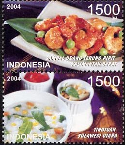 インドネシアの料理（2004年）　Sambal Udang Terung Pipit（ナスとエビのソテー）、　Tinotuan（ポリッジ＝お粥の一種）