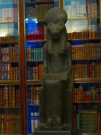 セクメント（Sakhmet）女神像