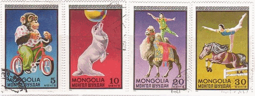 モンゴルのサーカス切手（1973年）　チンパンジーの曲芸、オーットセイのボール芸、ラクダ乗り、馬乗り