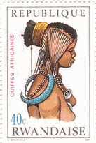 ルワンダの女性のヘアスタイル　アフリカン・ヘアー