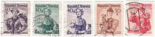 ヨーロッパ　オーストリア　民族衣装　40g：ウイーンの女(1840年）、50g：フォーラルルベルク地方のブレンゲンツェルヴァルトの女