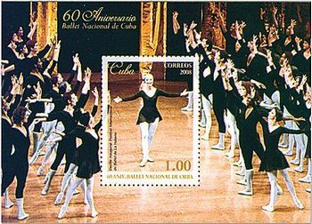 キューバ国立バレエ団60年　「ハバナ・国際バレエ・スティバル」での群舞