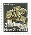 ニュージーランドの鉱物　1c:軟玉(Nephrite),2c:瑪瑙(めのうagate).,3c:黄鉄鉱（iron pyrite）,4c:紫水晶（amethyst）,5c:紅玉髄（carnelian）