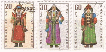 モンゴルの地域の衣装(1969年）　Khalkhaの女、Darigangaの女、Mingatの女