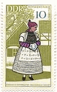 ホイエスルヴェルダ　ヴェイェレツィの女　　東ドイツ　民族衣装