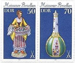 18-20世紀のマイセン（東ドイツ、1979年）　50f:花売りの女性、70f:酒ビン