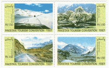カラコルム・ハイウェーからの山並み（パキスタン、1987年）