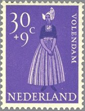 Volendamの女性　オランダの民族衣装