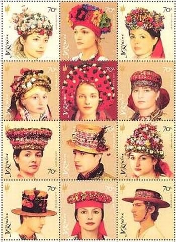 2007年ウクライナの女性の髪飾りや帽子