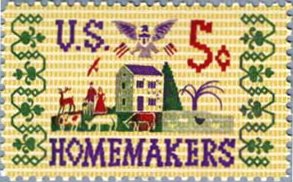 農場風景の刺繍をデザイン（家庭生活改善、USA、1964年）
