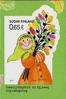 飾り付けられた復活祭の枝を持つ「少女」　（復活祭の象徴、フィンランド、2005年）