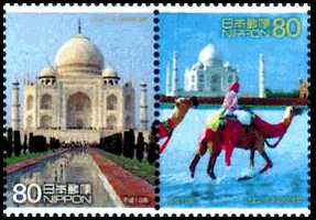 タージ・マハル　インド　総大理石造の墓廟建築。　世界遺産