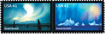 神秘の光オーロラ（USA、2008年）ボレアリス（北極のオーロラ）とオーストラリス（南極のオーロラ）