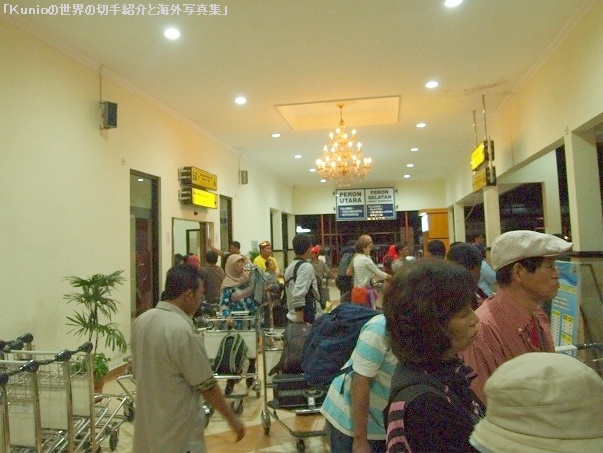 アジスチプト国際空港（インドネシア語: Bandar Udara Adi Sutjipto、英語: Adisucipto International Airport）