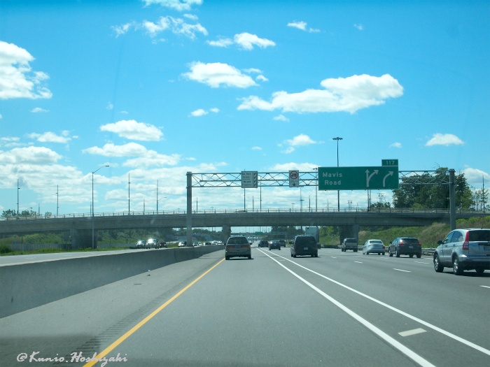カナダのナイアガラ、トロント間の高速道路 Queen Elizabeth Way