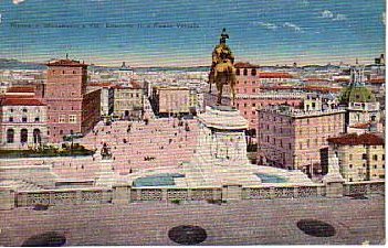 古い絵葉書　ヴェネツィア広場とヴィットリオ・エマヌエーレ二世像