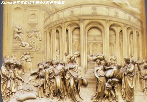 サン・ジョヴァンニ洗礼堂の北側の扉『天国への門』の彫刻
