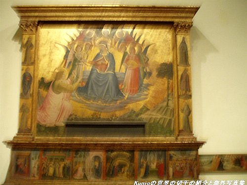 バチカン絵画館（ピナコテカ）　ベノッツォ・ゴッツォリ、本名ベネッツォ・ディ・レーゼ『聖トマスに腰帯を手渡す聖母（腰帯の聖母、チントラの聖母）』1450-2　