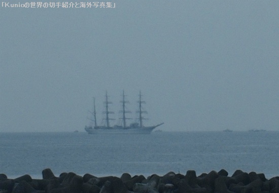 和歌浦沖の帆船・海王丸