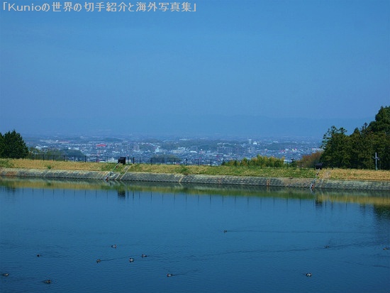 <p>奈良盆地を見晴るかす</p>