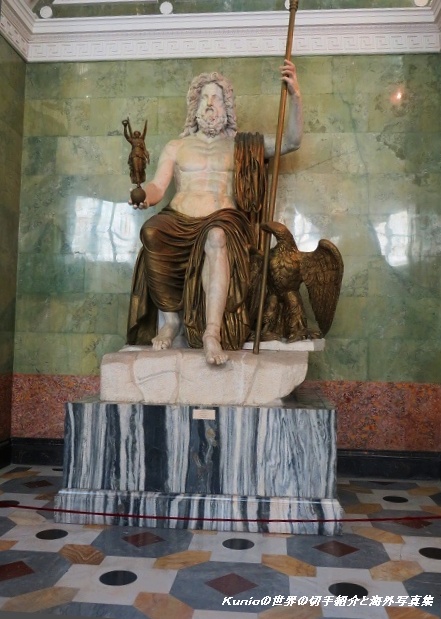 『ユピテル像』　大理石　紀元前１世紀