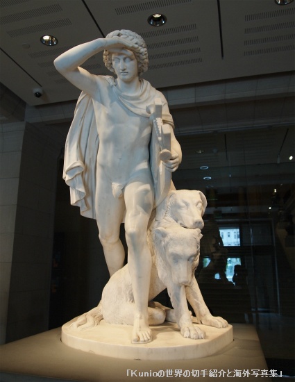 ローマ時代の彫刻　ボストン美術館入口