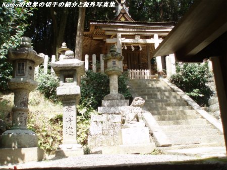 玉列神社の拝殿