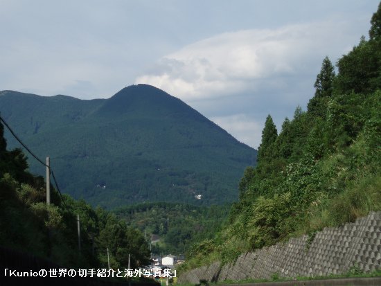 御杖村近くの山の風景