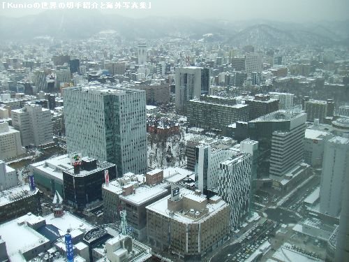 札幌・大通公園のテレビ塔から見た雪の街・サッポロ(2009年12月）